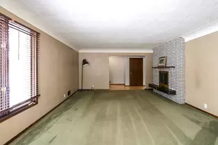 1020 Roberts Rd SW, Hutchinson, MN 55350 - Photo 4