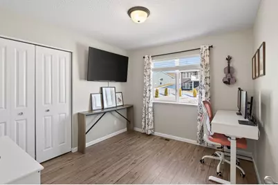 922 Mulberry Avenue NE, Montgomery, MN 56069 - Photo 20