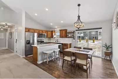 922 Mulberry Avenue NE, Montgomery, MN 56069 - Photo 4