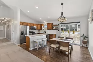 922 Mulberry Ave NE, Montgomery, MN 56069 - Photo 4