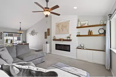 922 Mulberry Avenue NE, Montgomery, MN 56069 - Photo 10