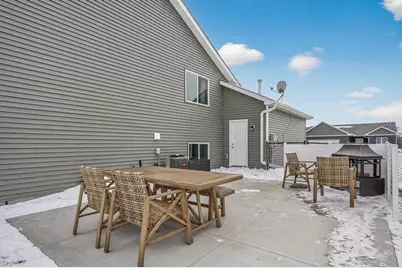 922 Mulberry Avenue NE, Montgomery, MN 56069 - Photo 32