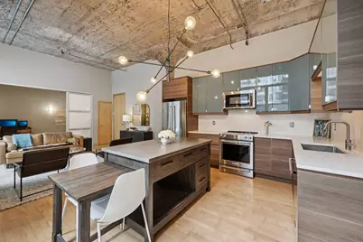 521 S 7th Street #411, Minneapolis, MN 55415 - Photo 6