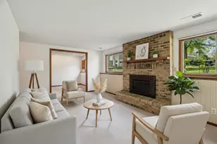 9775 Dorset Ln, Eden Prairie, MN 55347 - Photo 12