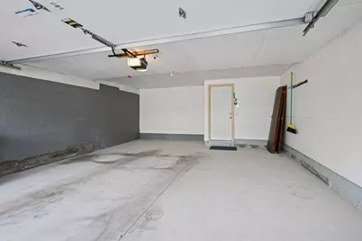 9775 Dorset Lane, Eden Prairie, MN 55347 - Photo 16