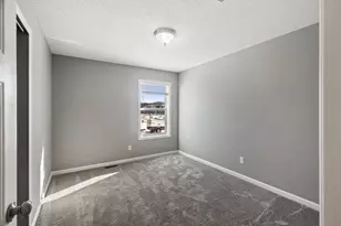 12719 Huntington Ave, Savage, MN 55378 - Photo 20