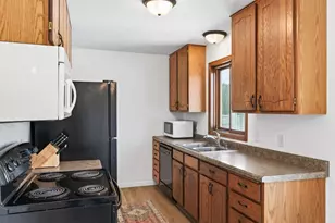 531 Nelson Ln, Center City, MN 55012 - Photo 10