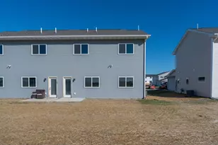 3129 & 3131 Noble Dr, Mankato, MN 56001 - Photo 32