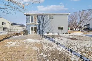 224 Hickory Ln E, Shakopee, MN 55379 - Photo 32