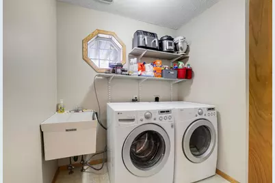 224 Hickory Lane E, Shakopee, MN 55379 - Photo 10