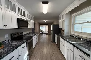 1608 N 5th St, Montevideo, MN 56265 - Photo 14