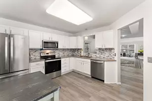 3840 Martin Ct, Hastings, MN 55033 - Photo 4