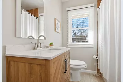 6430 Perry Avenue N, Brooklyn Center, MN 55429 - Photo 14