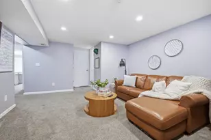 6430 Perry Ave N, Brooklyn Center, MN 55429 - Photo 16