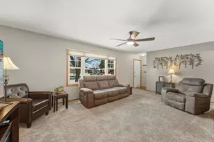 3330 68th Ct E, Inver Grove Heights, MN 55076 - Photo 16