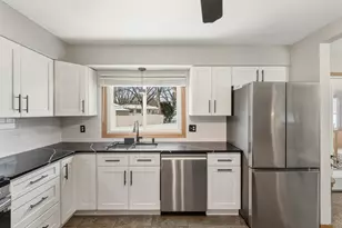 3330 68th Ct E, Inver Grove Heights, MN 55076 - Photo 8