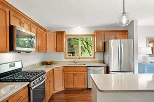 8135 Rhode Island Cir, Bloomington, MN 55438 - Photo 8