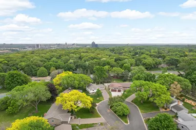 8135 Rhode Island Circle, Bloomington, MN 55438 - Photo 34