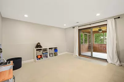 8135 Rhode Island Circle, Bloomington, MN 55438 - Photo 24