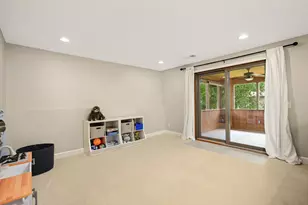 8135 Rhode Island Cir, Bloomington, MN 55438 - Photo 24