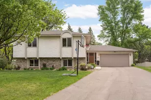 8135 Rhode Island Cir, Bloomington, MN 55438 - Photo 38