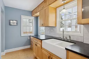 3700 Thomas Ave N, Minneapolis, MN 55412 - Photo 12