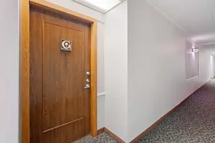 10521 Cedar Lake Rd, Minnetonka, MN 55305 - Photo 40