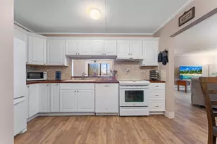 10521 Cedar Lake Rd, Minnetonka, MN 55305 - Photo 6