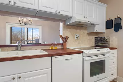 10521 Cedar Lake Road #501, Minnetonka, MN 55305 - Photo 10