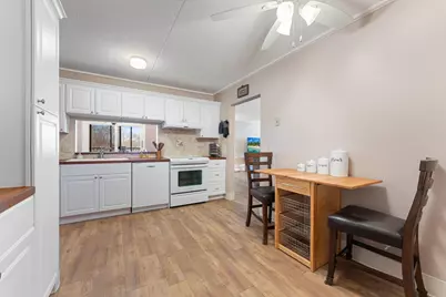 10521 Cedar Lake Road #501, Minnetonka, MN 55305 - Photo 8