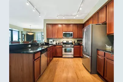 500 E Grant Street #810, Minneapolis, MN 55404 - Photo 2