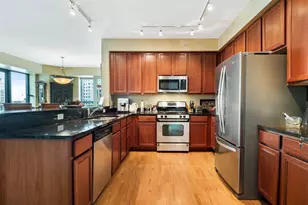 500 E Grant St, Minneapolis, MN 55404 - Photo 2