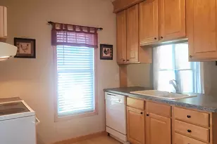 202 E 1st St, Morris, MN 56267 - Photo 10