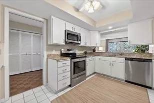 8400 Pennsylvania Rd, Bloomington, MN 55438 - Photo 20