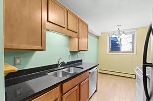 520 Ridgewood Ave, Minneapolis, MN 55403 - Photo 8