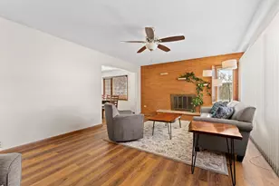 1604 11th Ave NE, Rochester, MN 55906 - Photo 2