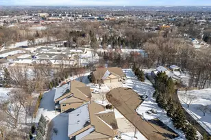 2187 Tower Alcove, Woodbury, MN 55125 - Photo 56