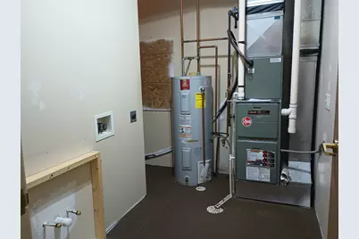 820 Howe Avenue #Suite 101, Mora, MN 55051 - Photo 14