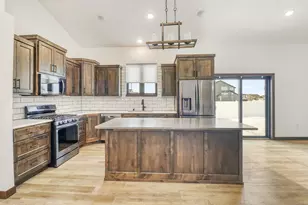 1153 45th Ave S, Moorhead, MN 56560 - Photo 6