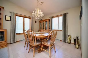 935 38th Ave, Winona, MN 55987 - Photo 6