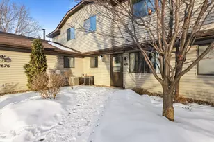 5674 Brandlwood Ct, White Bear Lake, MN 55110 - Photo 2