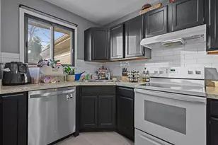 5674 Brandlwood Ct, White Bear Lake, MN 55110 - Photo 10