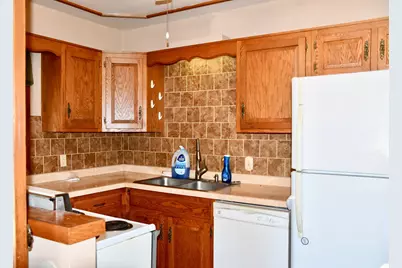 216 6th Street W, Thief River Falls, MN 56701 - Photo 10