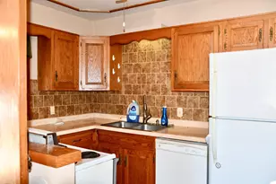 216 6th St W, Thief River Falls, MN 56701 - Photo 10