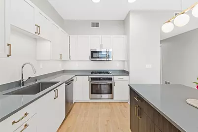 1240 S 2nd Street #511, Minneapolis, MN 55415 - Photo 10