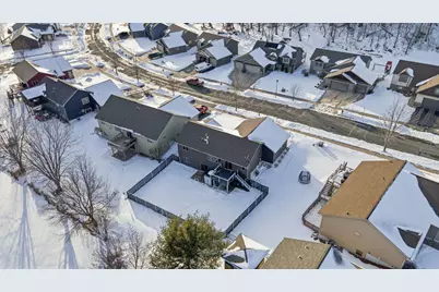 354 Glenmeadow Street, River Falls, WI 54022 - Photo 12