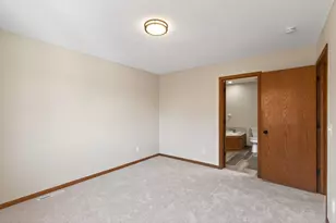 8480 Pelican Ct, Chanhassen, MN 55317 - Photo 22