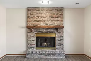 8480 Pelican Ct, Chanhassen, MN 55317 - Photo 34