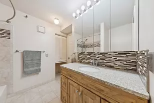 7606 York Ave S, Edina, MN 55435 - Photo 16