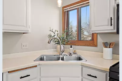 13168 Crocus Street NW, Coon Rapids, MN 55448 - Photo 12